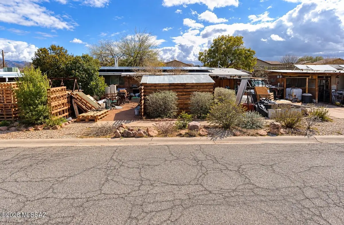 2760 N Van Buren, Tucson, AZ 85712 - #1