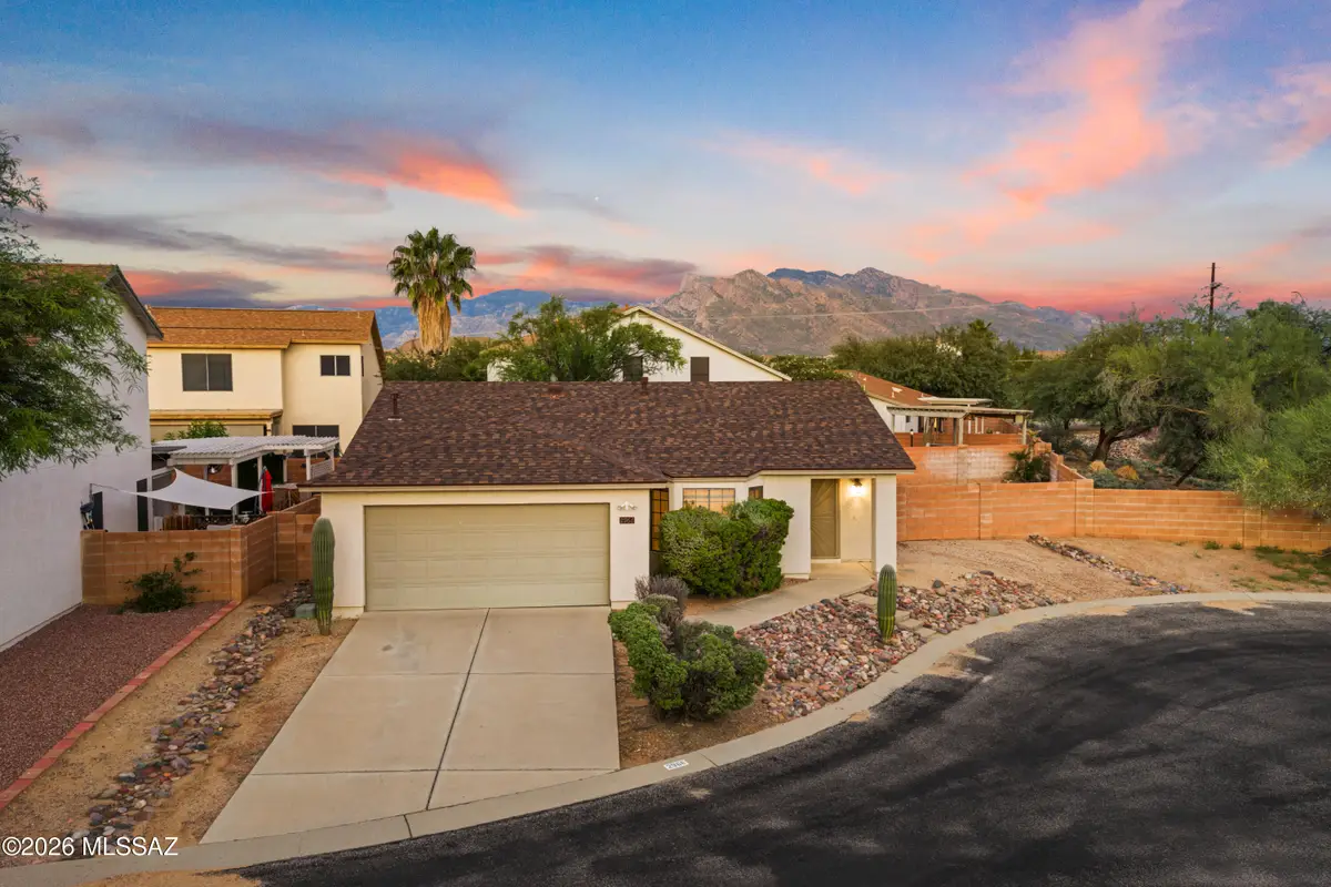 2966 W Country Meadow, Tucson, AZ 85742 - #1