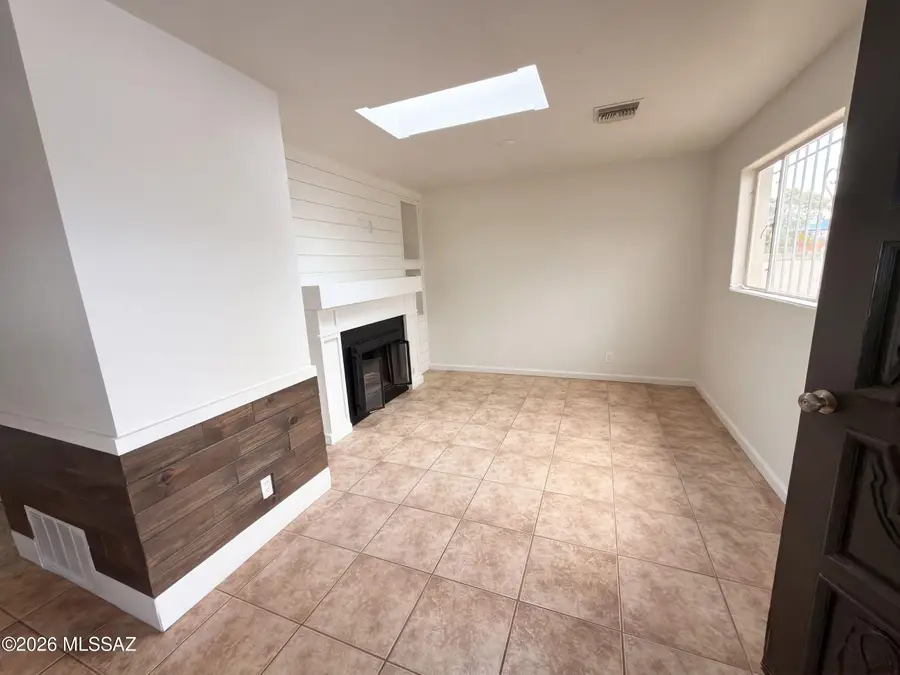1621 S Bristol, Tucson, AZ 85713 - #3