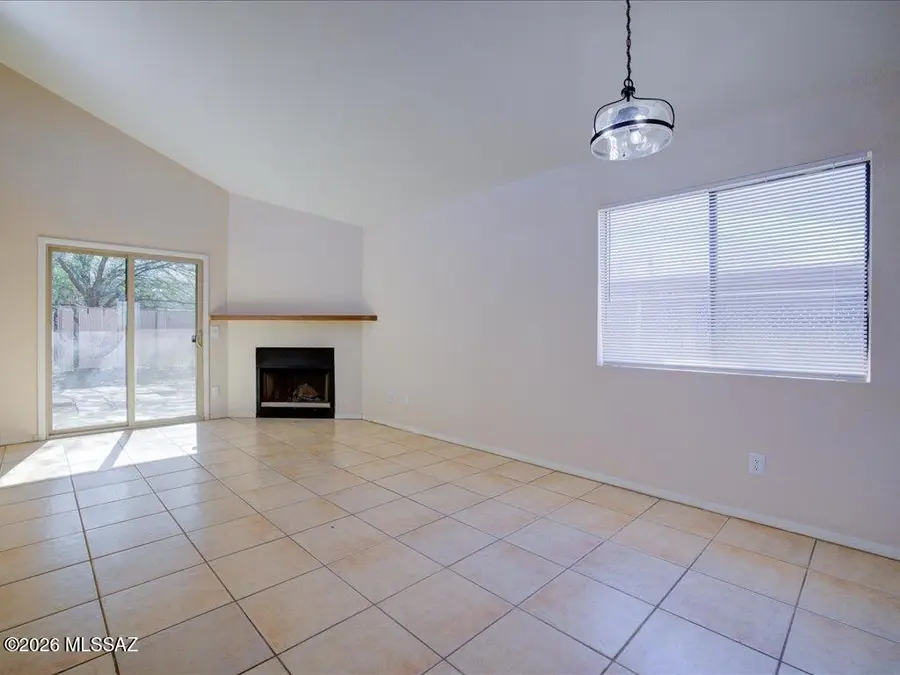 5704 E 24th, Tucson, AZ 85711 - #3
