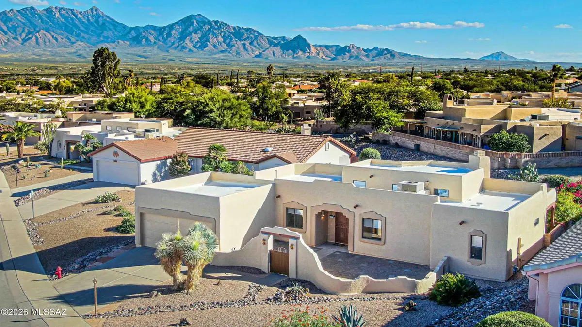 1033 W Placita Agradable, Green Valley, AZ 85614 - #1