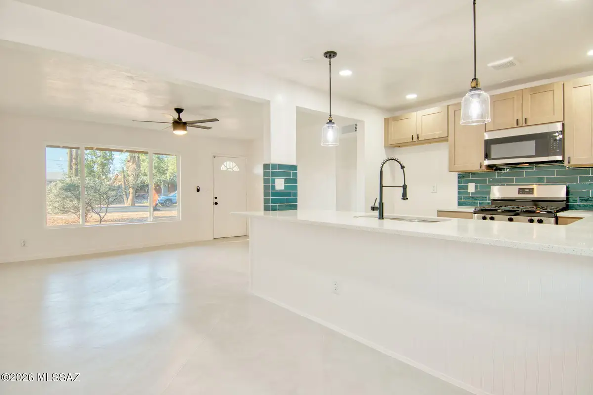2303 E Beverly, Tucson, AZ 85719 - #1