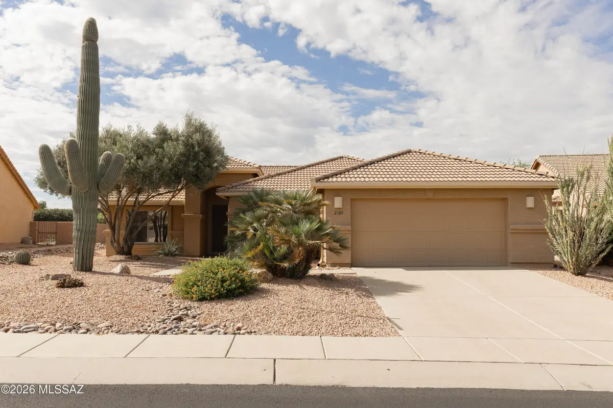 2328 E Desert Pueblo Pass, Green Valley, AZ 85614 - #1