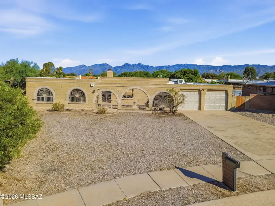 8909 E Palm Tree, Tucson, AZ 85710 - #2