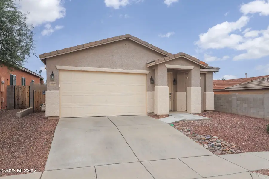 2066 S Aliso Spring, Tucson, AZ 85748 - #2