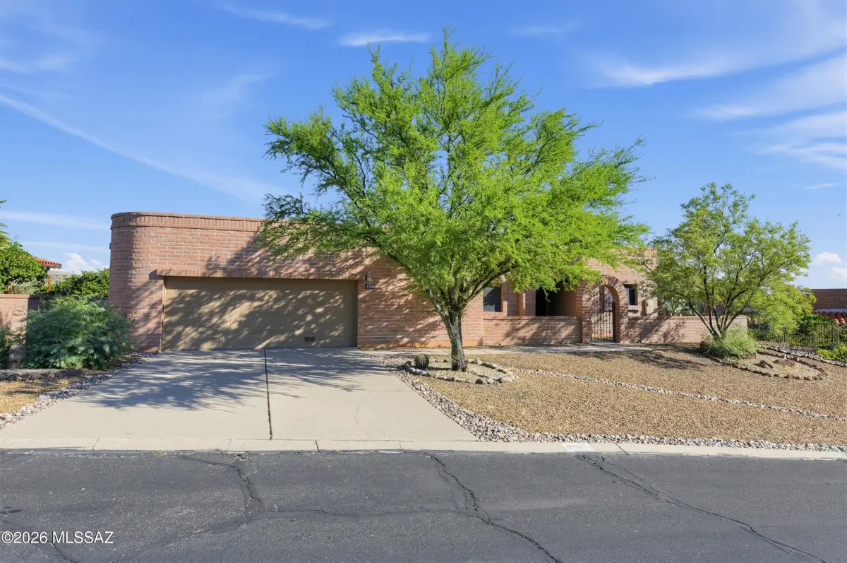 1750 W Camino Urbano, Green Valley, AZ 85622 - #1