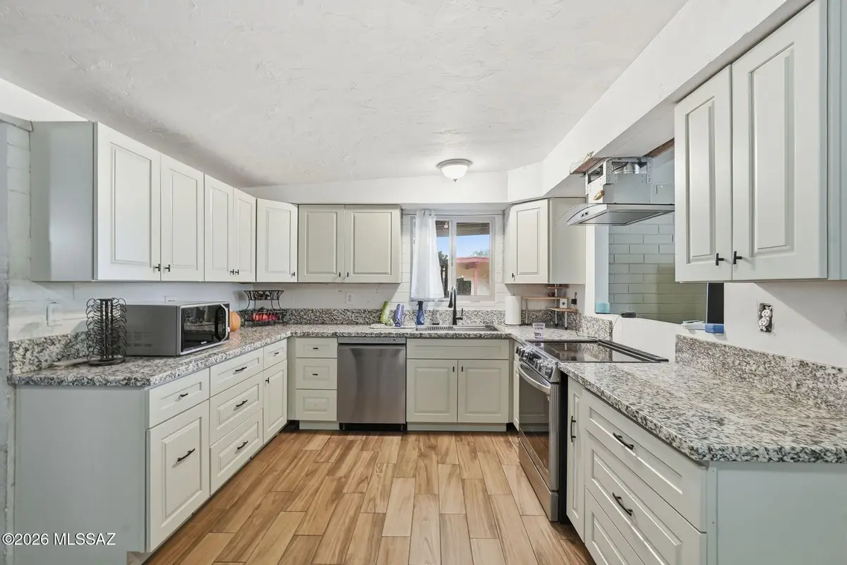 8325 E Louise, Tucson, AZ 85730 - #1