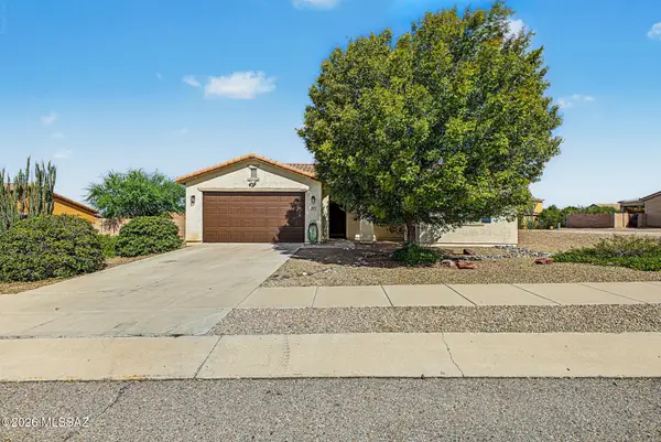 560 W Charles L Mckay, Vail, AZ 85641