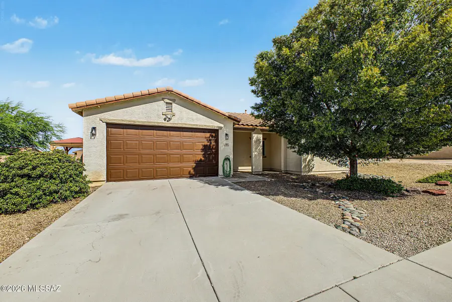 560 W Charles L Mckay, Vail, AZ 85641 - #2
