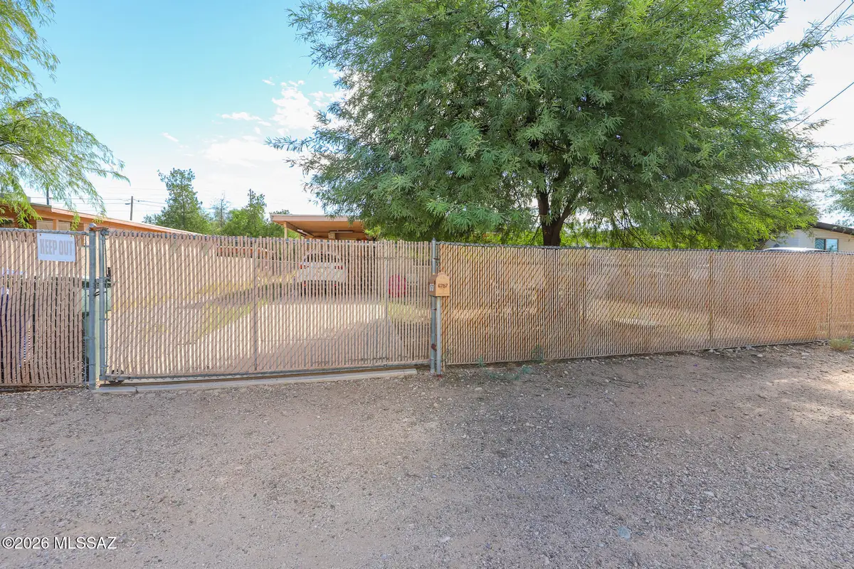 6757 S Missiondale, Tucson, AZ 85756 - #1