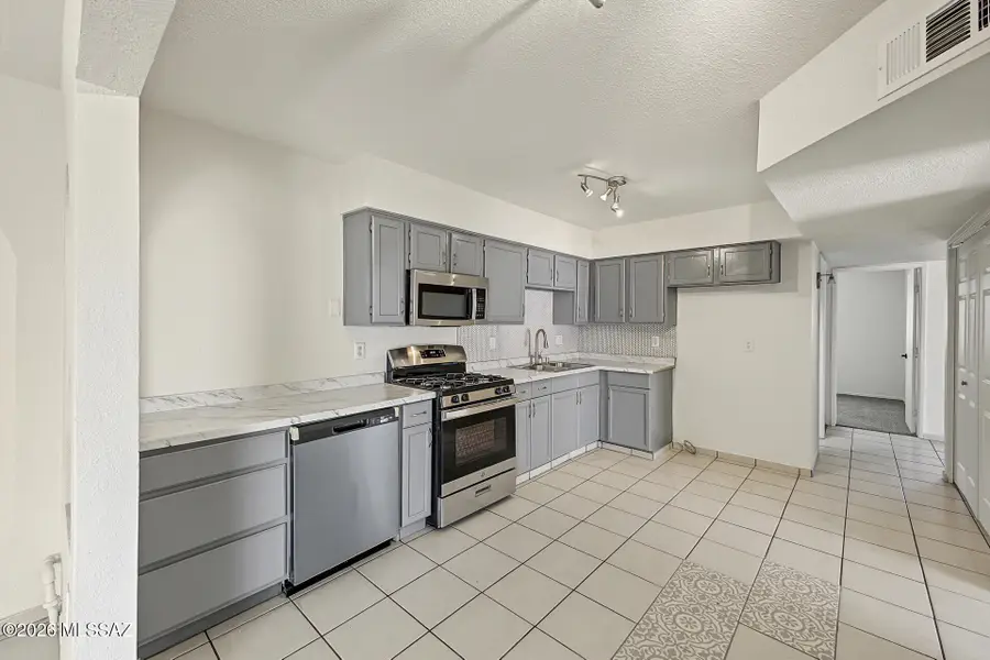 5655 S Cedar Breaks, Tucson, AZ 85706 - #3