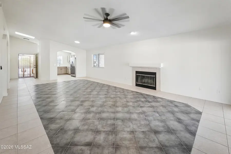 8082 N Wild Aster, Tucson, AZ 85741 - #3