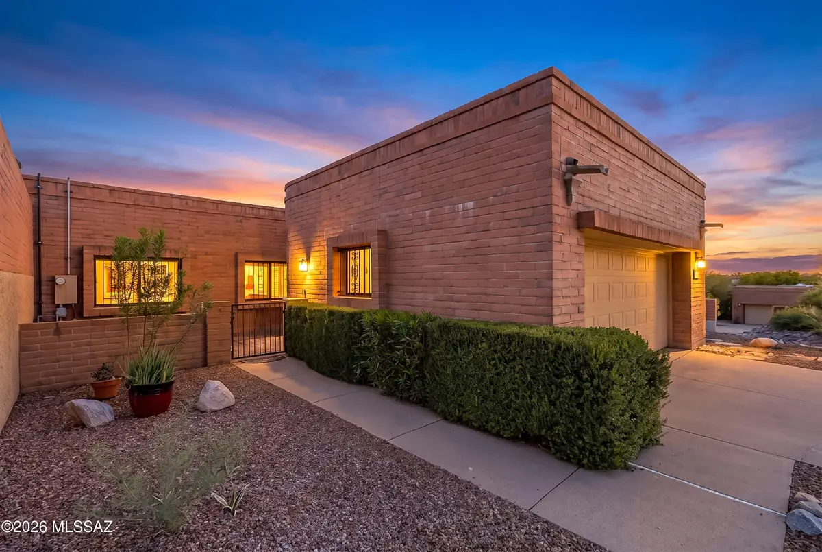 1950 W Ashbrook, Tucson, AZ 85704 - #1