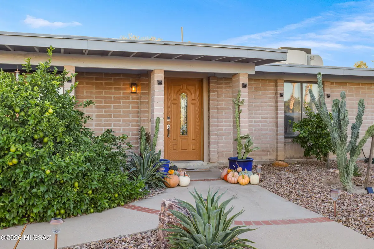 7641 N Casimir Pulaski, Tucson, AZ 85741 - #1