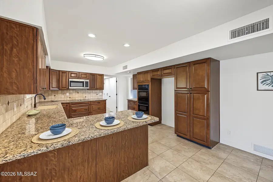 5805 E Paseo San Valentine, Tucson, AZ 85750 - #2