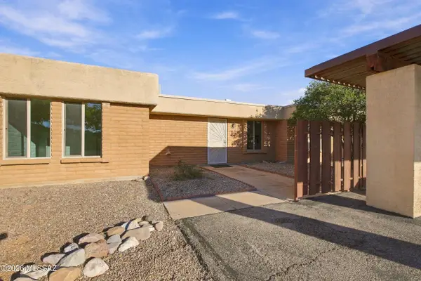 7714 E Kenyon, Tucson, AZ 85710