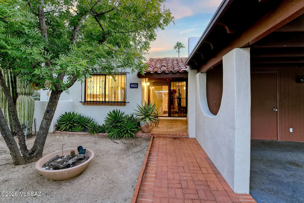 4813 N Via Entrada, Tucson, AZ 85718 - #1