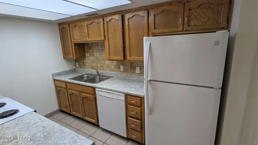 1200 E River, Tucson, AZ 85718 - #2