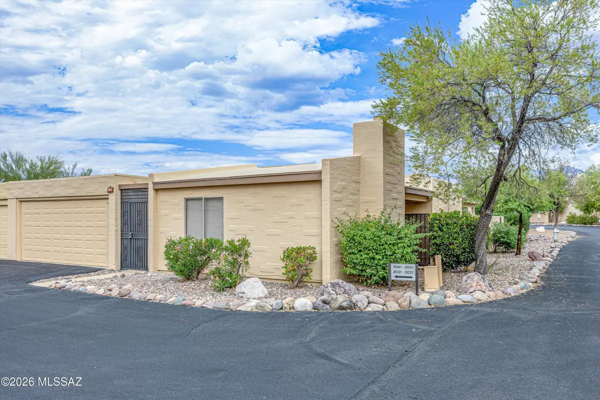 2051 N Camino Alicante, Tucson, AZ 85715 - #1