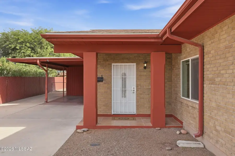 2250 E La Mirada, Tucson, AZ 85719 - #2