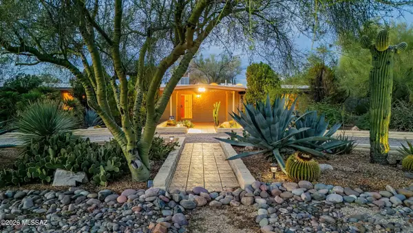 410 W Camino Fairhaven, Tucson, AZ 85704