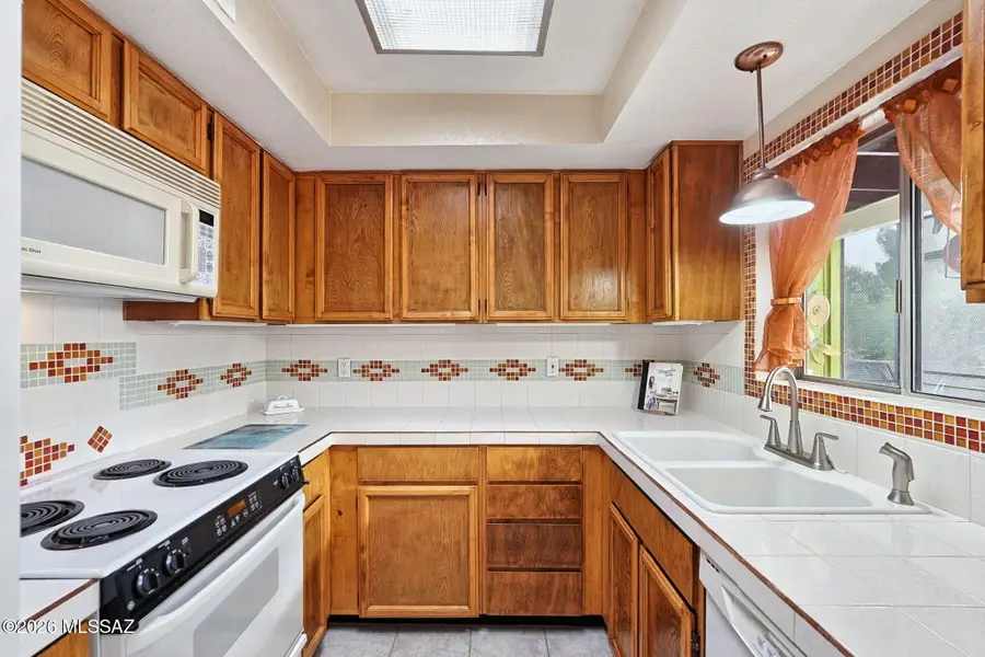 1505 N Paseo Del Cervato, Green Valley, AZ 85614 - #3