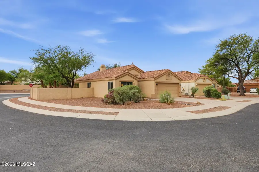 2330 N Emerald Lake, Tucson, AZ 85749 - #3