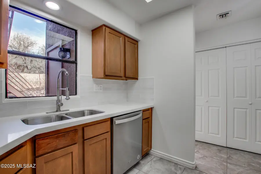 6655 N Canyon Crest, Tucson, AZ 85750 - #3