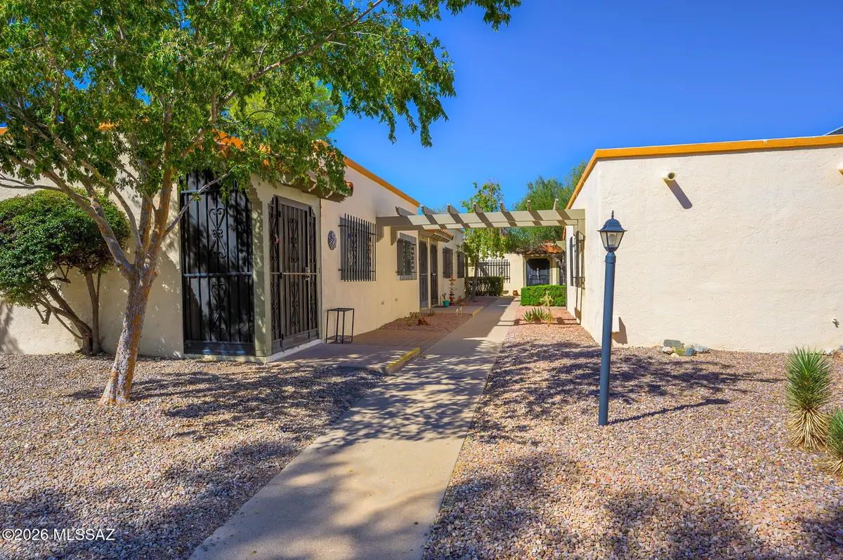 192 W Calle Del Ano, Green Valley, AZ 85614 - #1