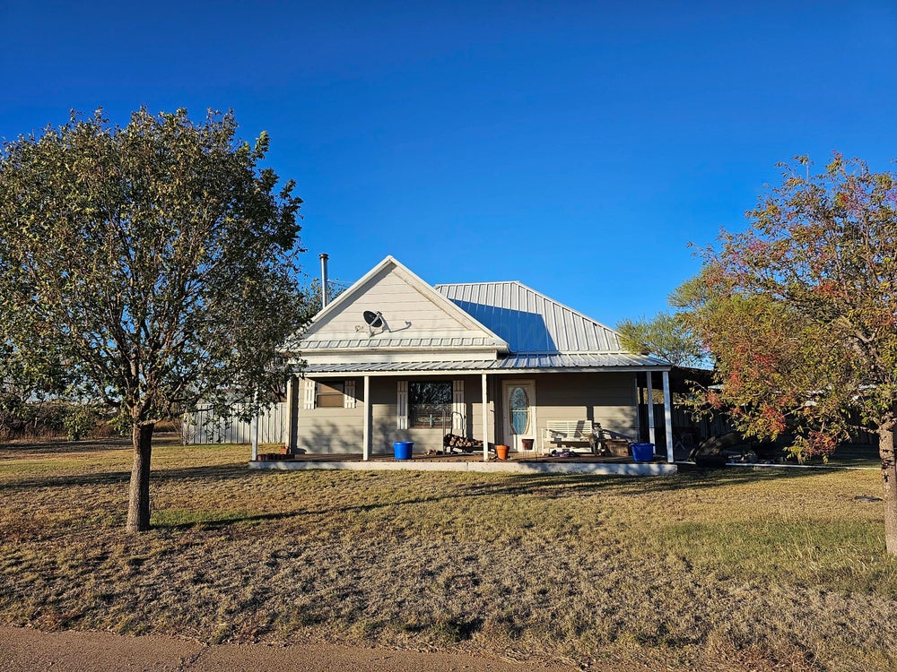 201 County Road Kb, Childress, TX 79201 ERA