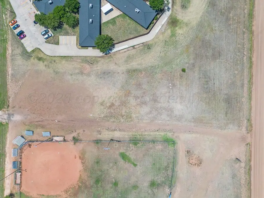 E 19th Street, Dumas, TX 79029 - Image #2