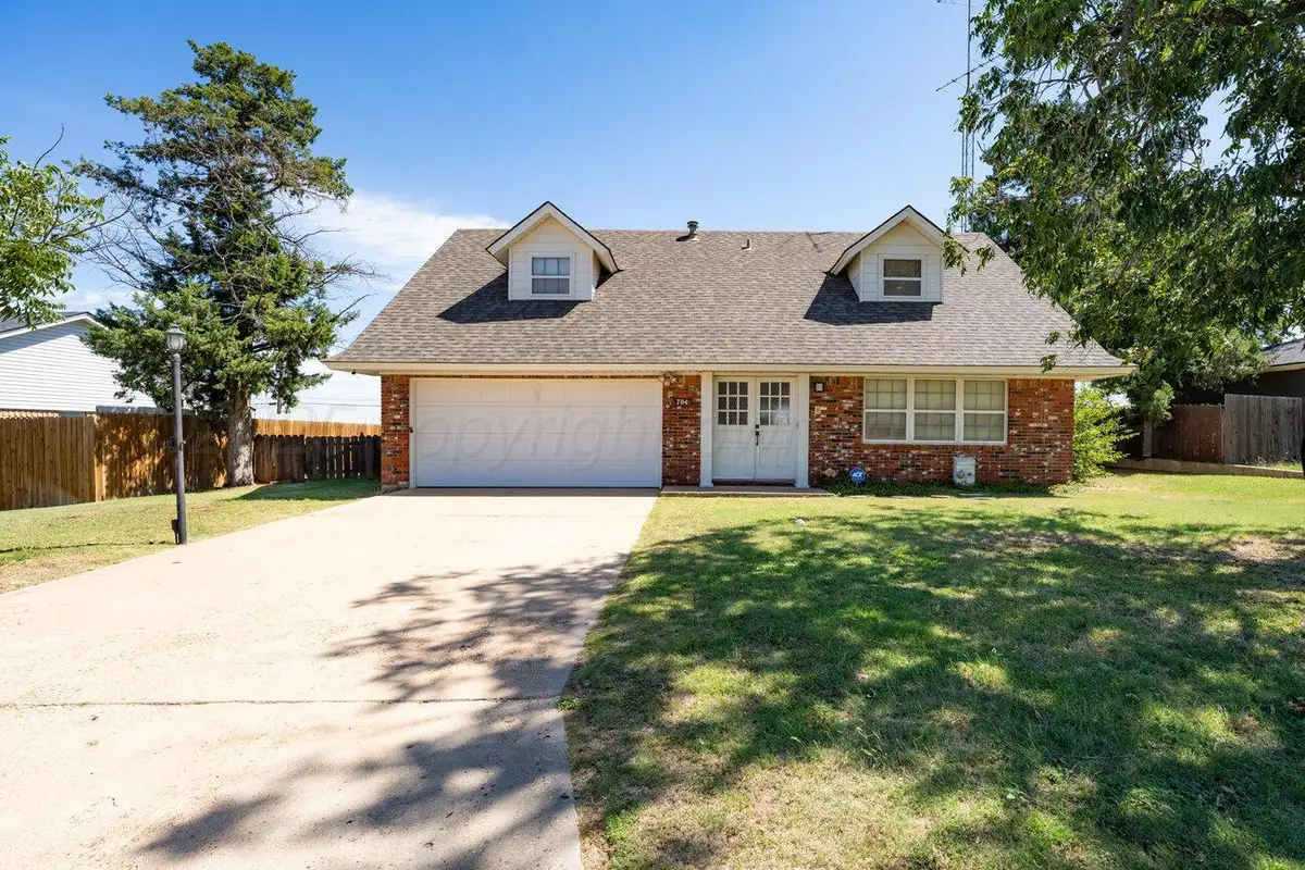 704 Montana Street, Borger, TX 79007 - Image #1