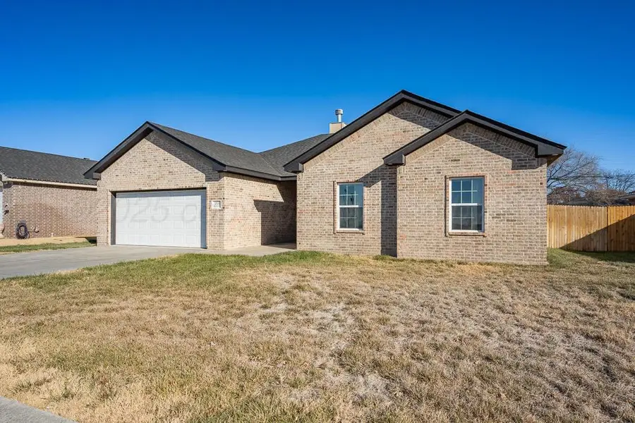 214 N Kingwood Street, Hereford, TX 79045 - Image #3