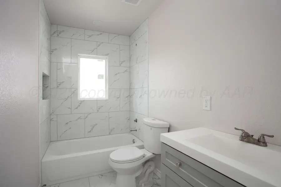 1720 S Highland Street, Amarillo, TX 79103-4825 - Image #2