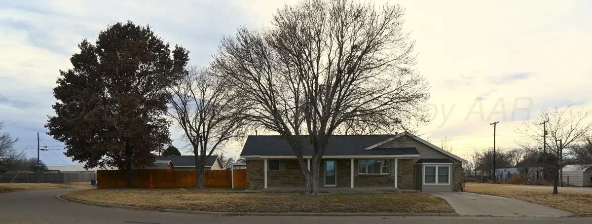 606 S Railroad Avenue, Fritch, TX 79036 - Image #1