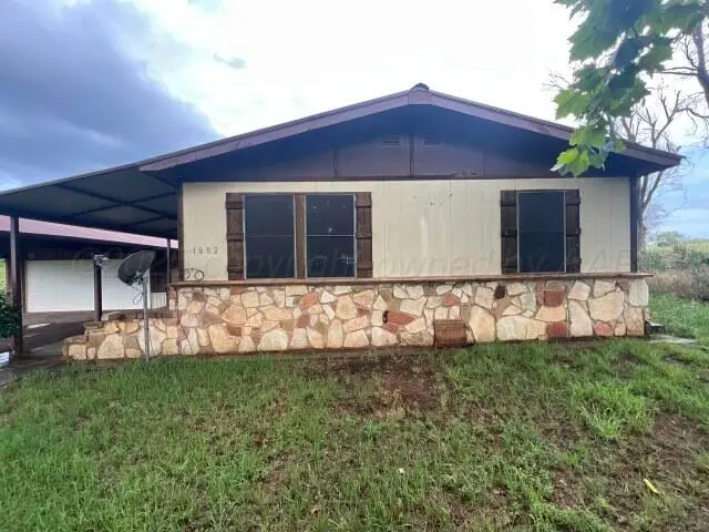 1002 Geno O Lane, Childress, TX 79201 - Image #2