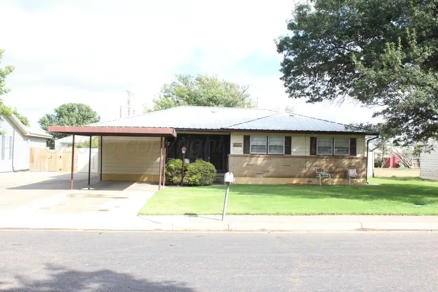 606 NW 8th Street, Dimmitt, TX 79027 - Image #2