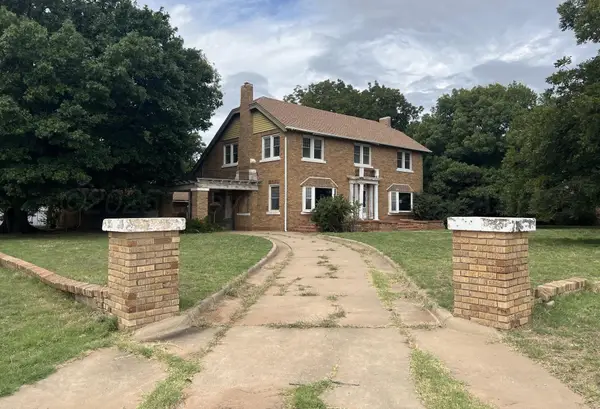 1005 N 16th Street, Memphis, TX 79245