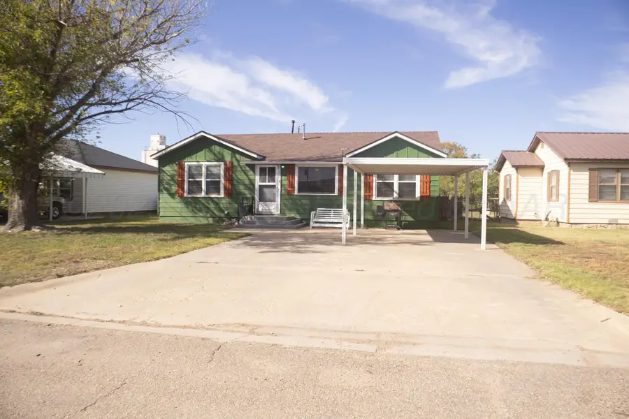 112 N Avenue N, Sunray, TX 79086 - Image #2