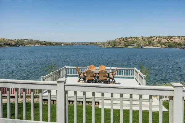 615 S Shore Drive, Amarillo, TX 79118