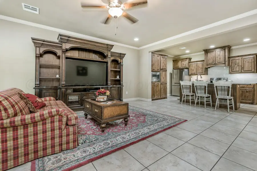 6305 Mosley Street, Amarillo, TX 79119-7049 - Image #2