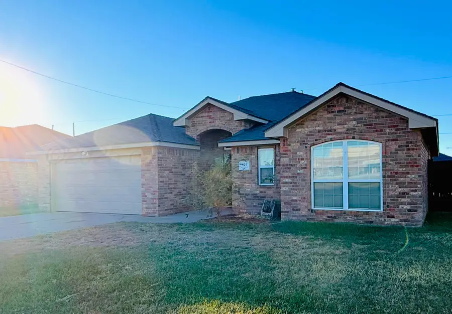 824 Braden, Dumas, TX 79029 - Image #2