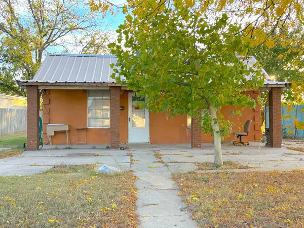 817 Beard Avenue, Dumas, TX 79029