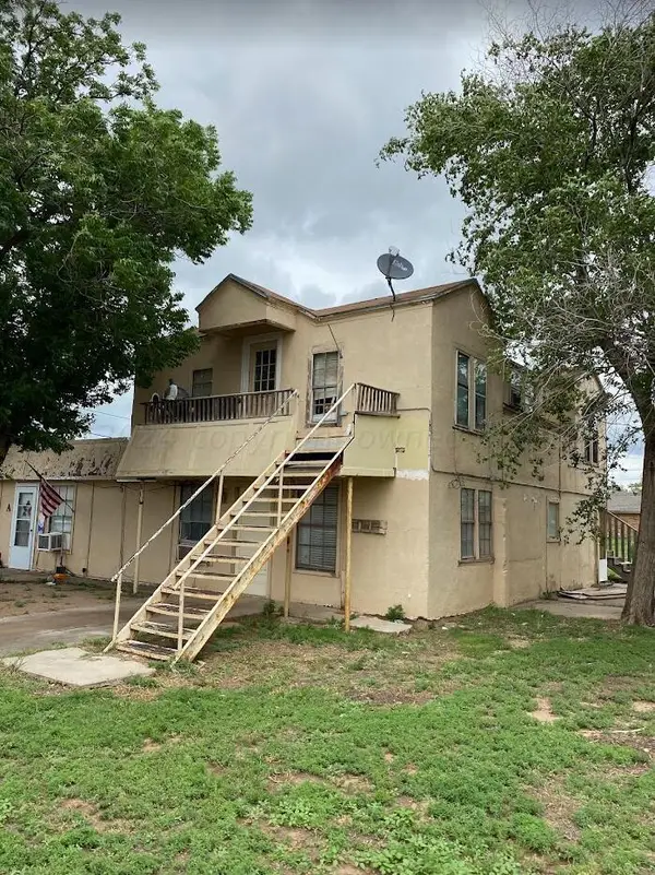 805 8th Avenue, Canyon, TX 79015