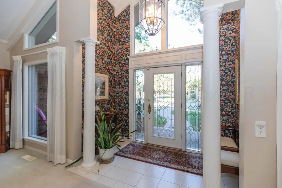 6515 Roxton Drive, Amarillo, TX 79109-5120 - Image #2