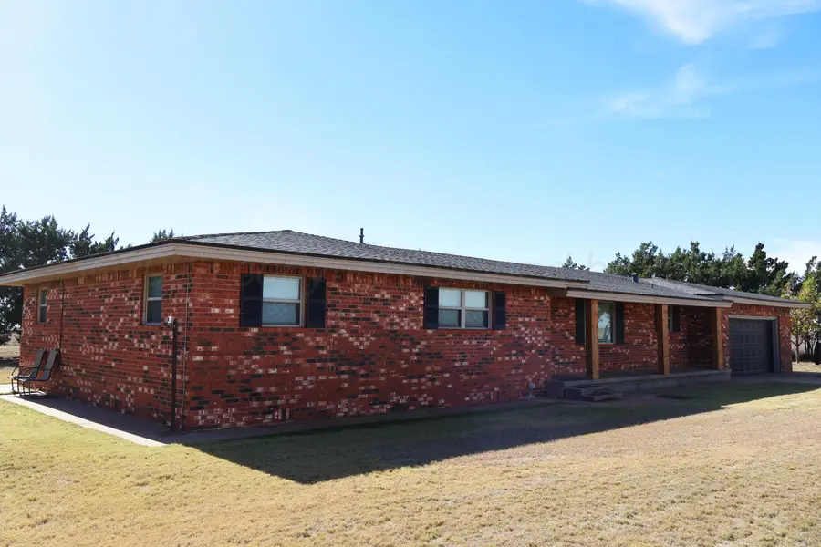 1368 Co Rd 27, Friona, TX 79035 - Image #2