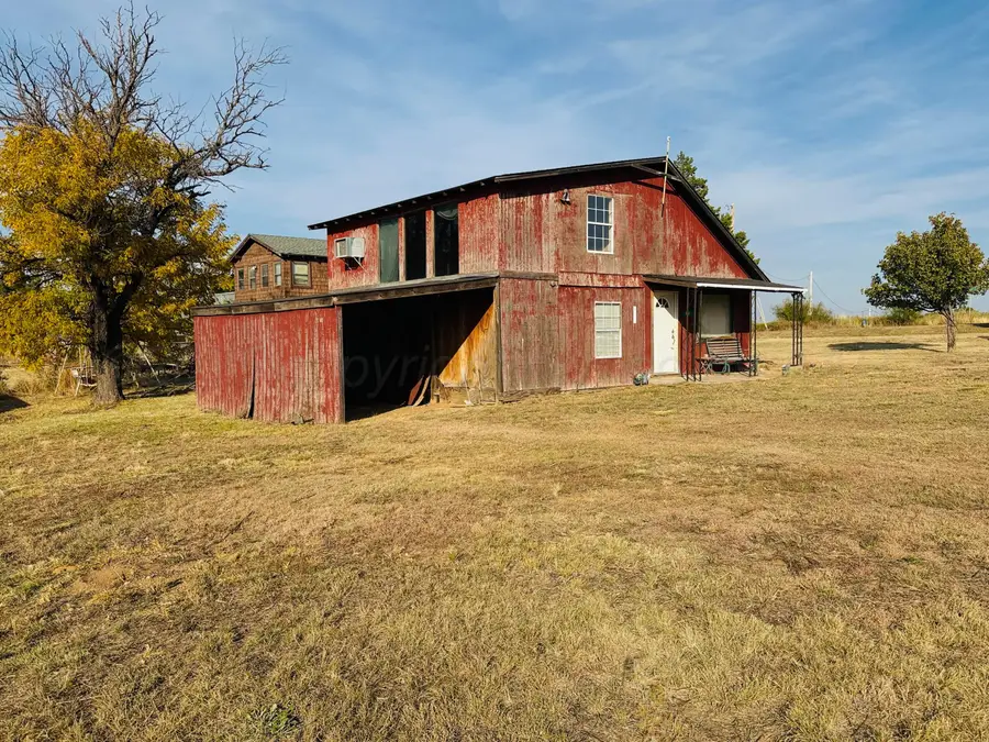 400 Badger Drive, Fritch, TX 79036 - Image #3