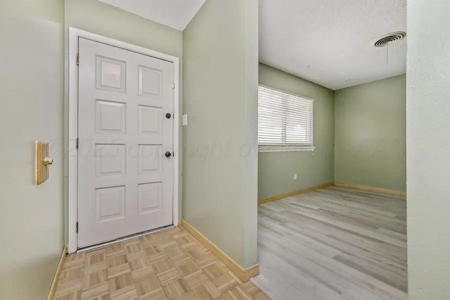 5208 Hillside Road, Amarillo, TX 79109-6210 - Image #3