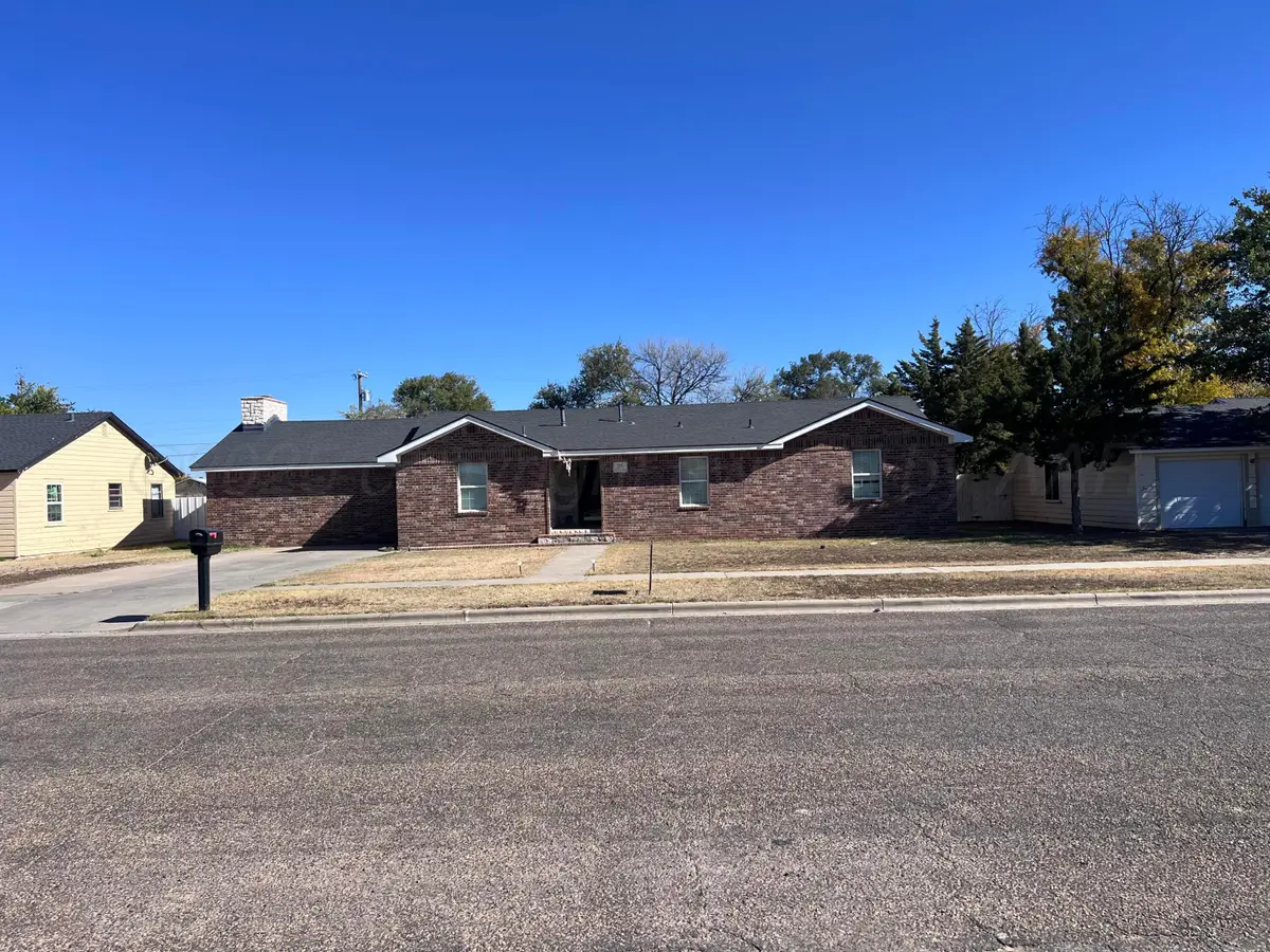 220 Star Street, Hereford, TX 79045 - Image #1