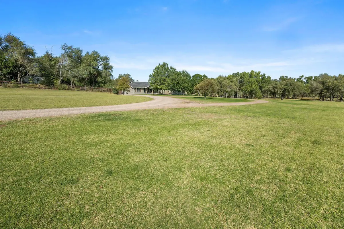 100 Thomas Lane, Wheeler, TX 79096 - Image #1